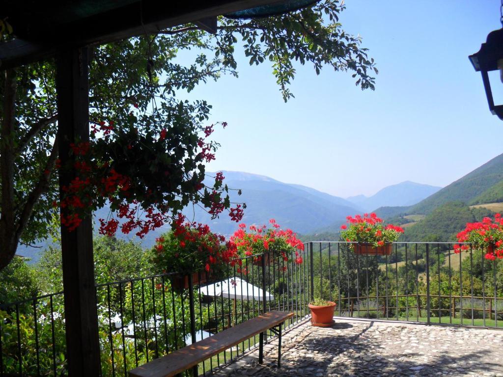Agriturismo Roccagelli Vallo di Nera Eksteriør bilde