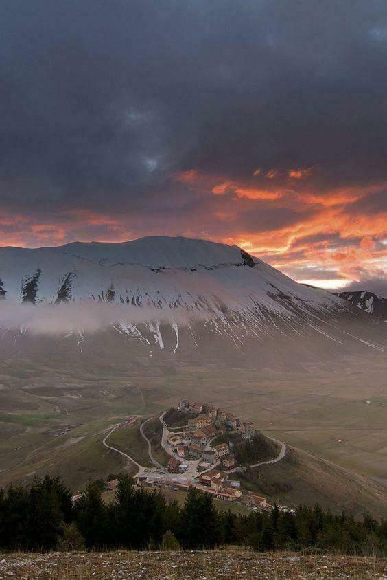 Agriturismo Roccagelli Vallo di Nera Eksteriør bilde